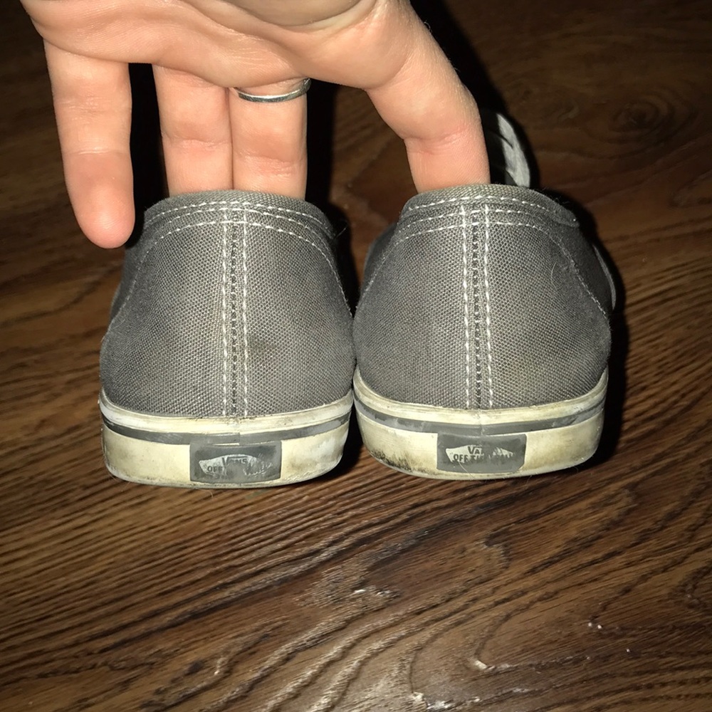 Vans - Picture 4 of 5